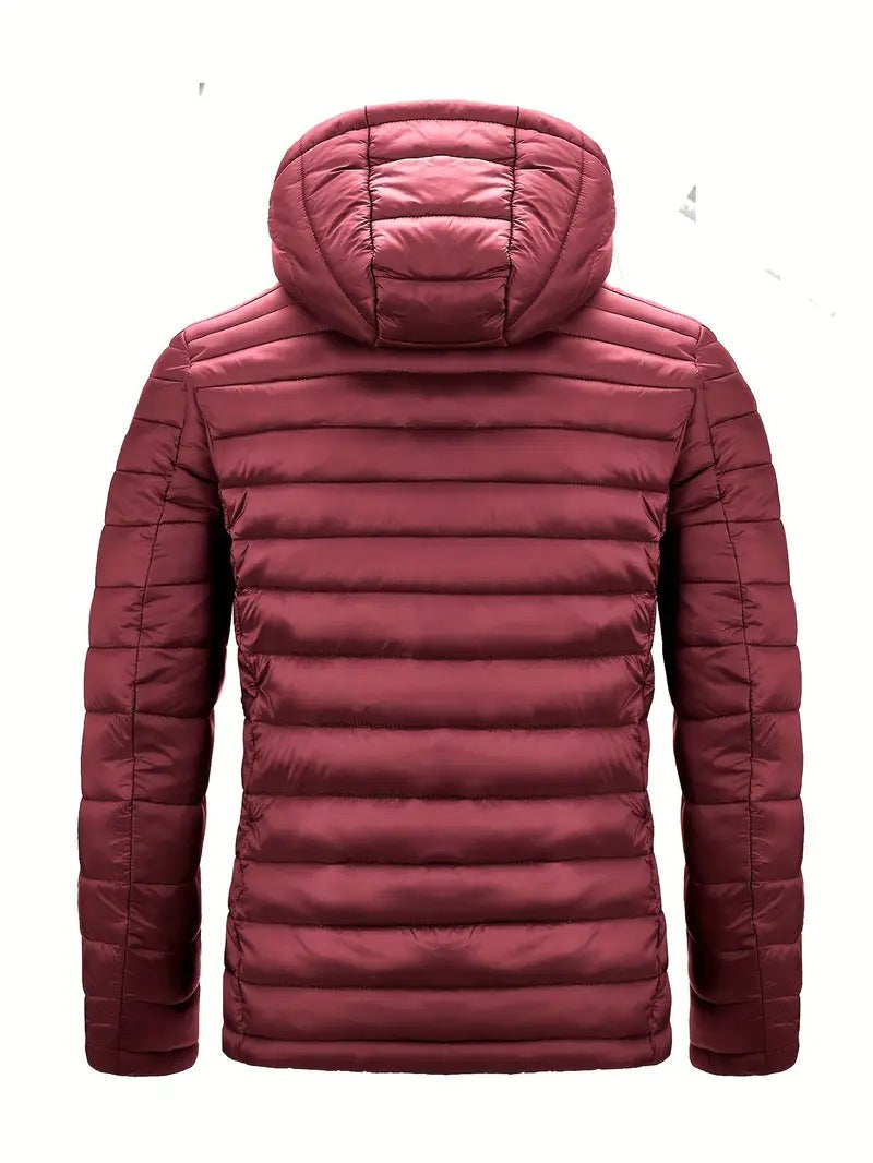 Bordeauxrote Kapuzenjacke von hinten mit gestepptem Muster