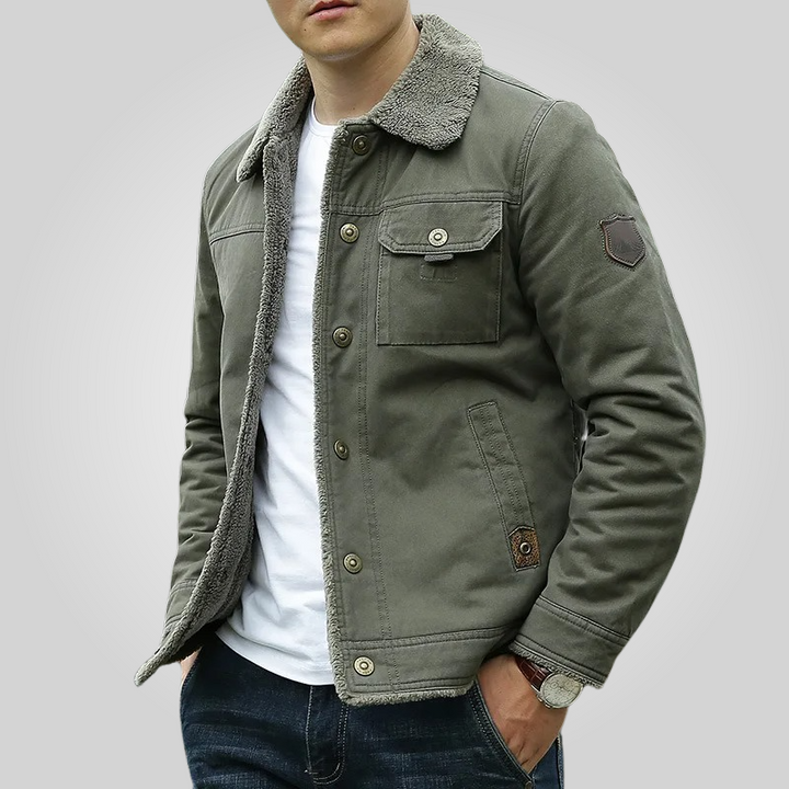 Olivgrüne Herrenjacke mit Fellkragen und aufgesetzter Brusttasche