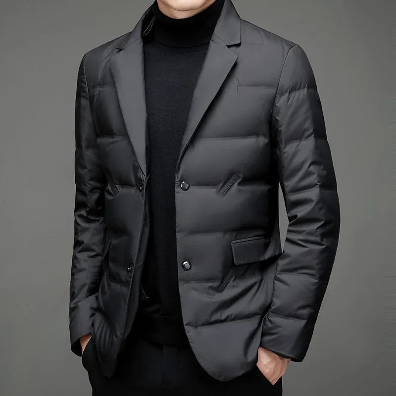 Schwarze gesteppte Herren-Daunenjacke mit Reverskragen und Knopfleiste