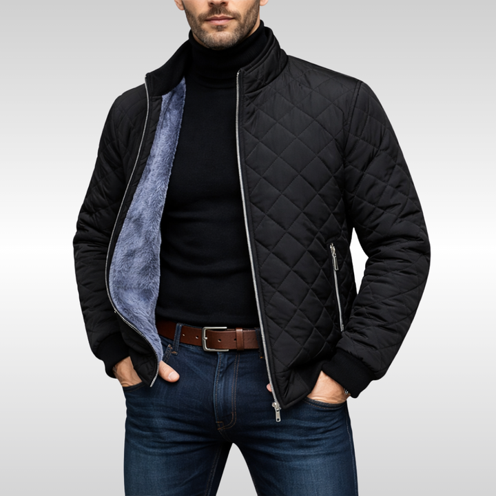 Schwarze Steppjacke mit Stehkragen und flauschiger Innenfütterung