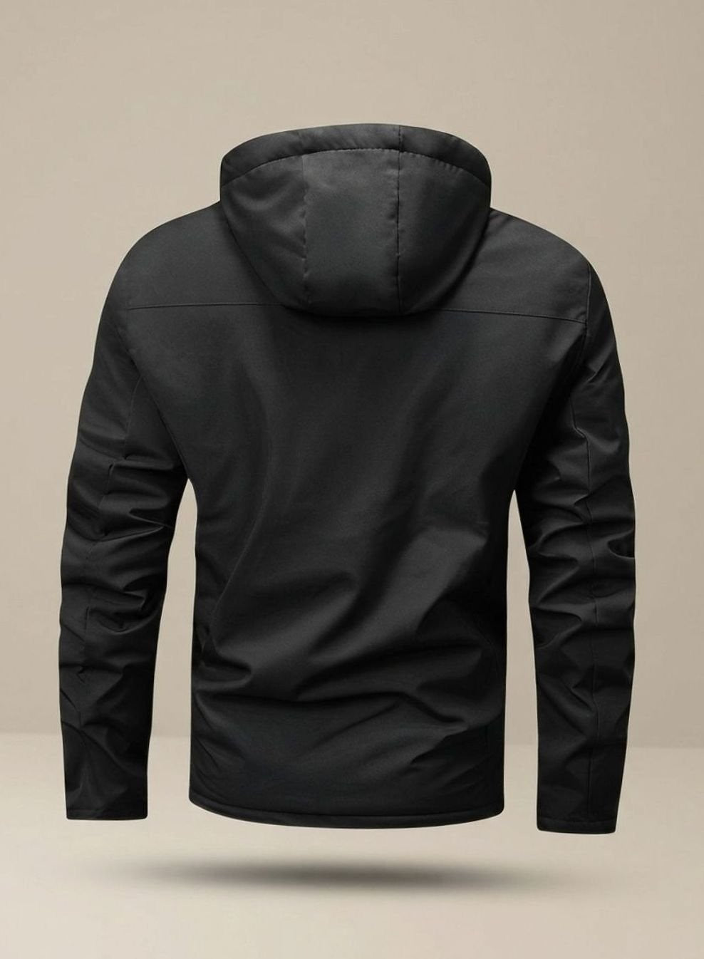 Schwarze Winterjacke mit Kapuze von hinten, wasserdichtes Obermaterial