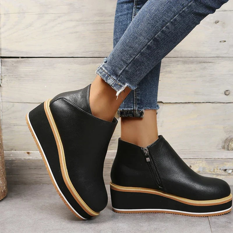 Damen Stiefeletten mit seitlichem Reißverschluss und Plateausohle - image 4