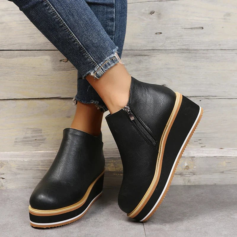 Damen Stiefeletten mit seitlichem Reißverschluss und Plateausohle - image 5
